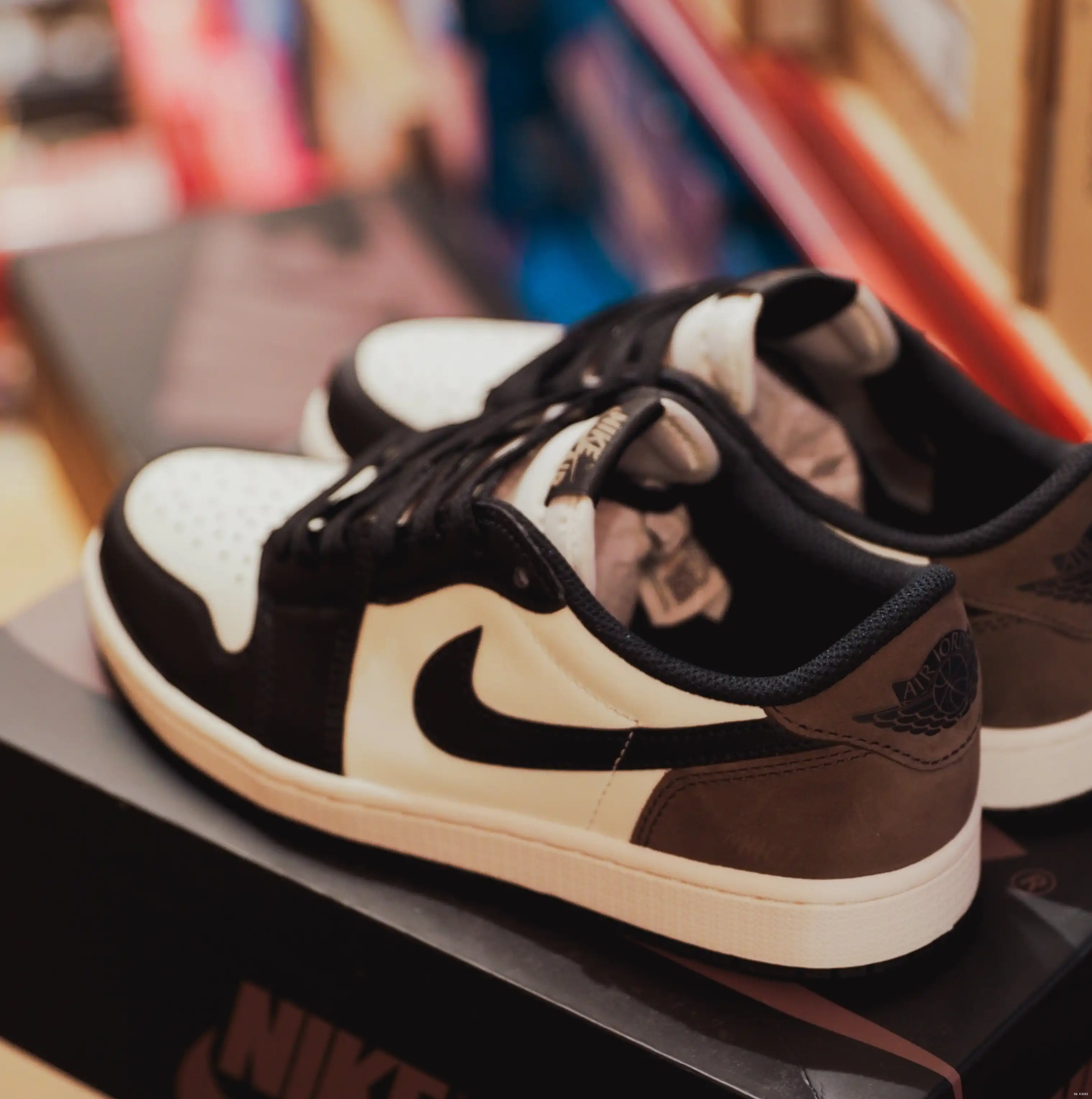 Mocha 1 Retro Jordan OG Low 0705